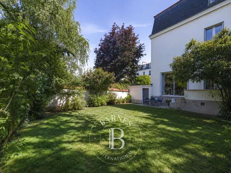 Maison Nogent-sur-Marne - 4 chambres - 170m²