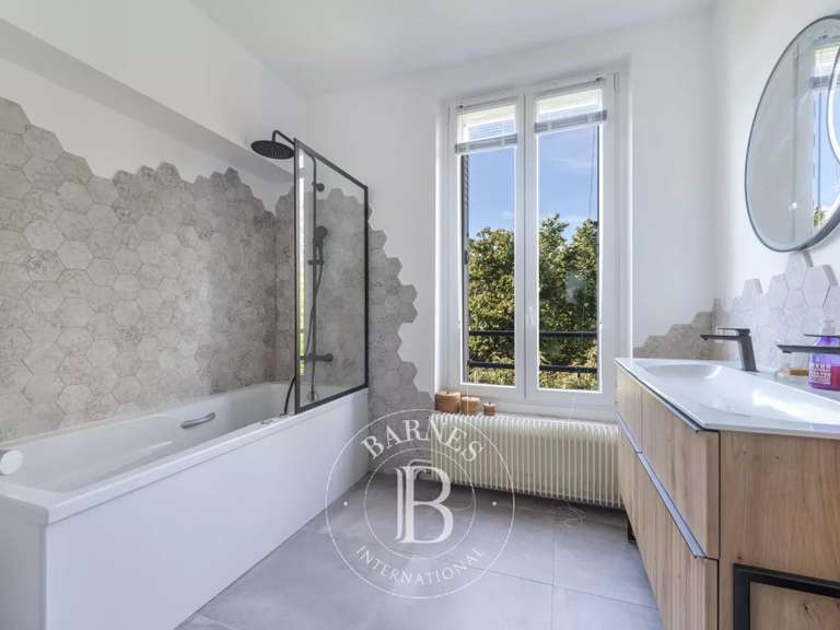 Maison Nogent-sur-Marne - 4 chambres - 170m²