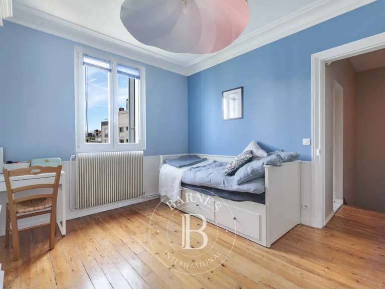Maison Nogent-sur-Marne - 4 chambres - 170m²