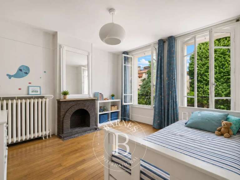 Maison Nogent-sur-Marne - 4 chambres - 180m²