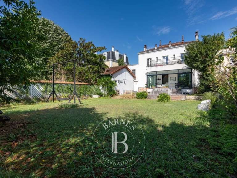Maison Nogent-sur-Marne - 4 chambres - 180m²