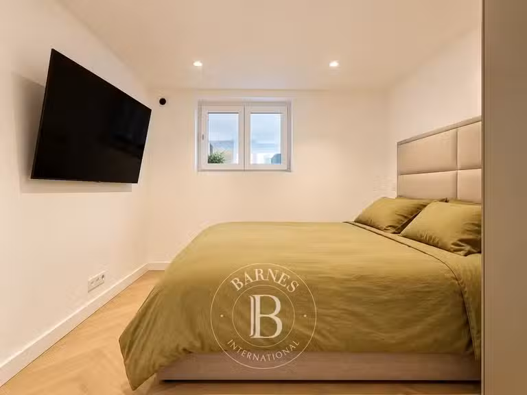 Maison Nogent-sur-Marne - 6 chambres - 280m²