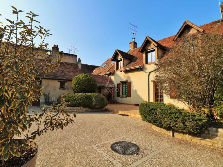 Maison Nogent-sur-Vernisson - 8 chambres