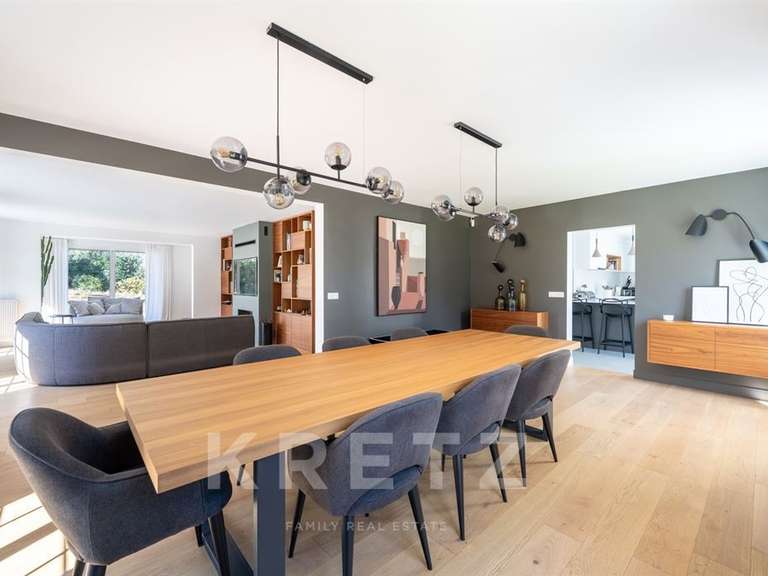 Maison Noisy-le-Roi - 5 chambres - 360m²