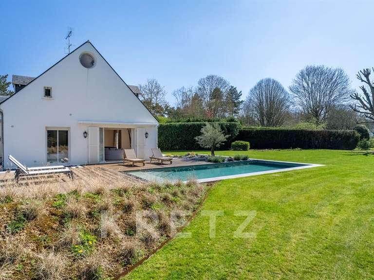 Maison Noisy-le-Roi - 5 chambres - 360m²