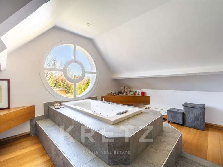 Maison Noisy-le-Roi - 5 chambres - 360m²