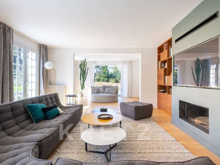 Maison Noisy-le-Roi - 5 chambres - 360m²