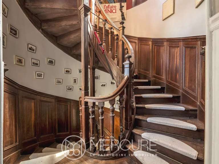 Château Nontron - 9 chambres - 2000m²