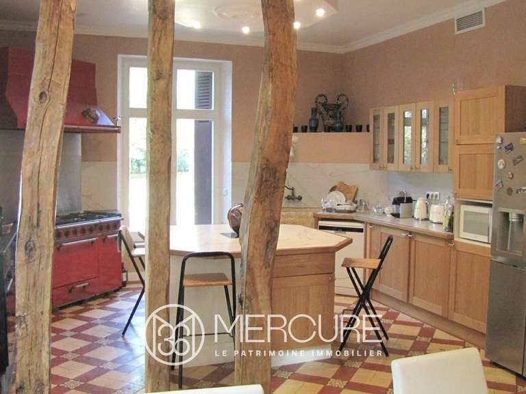 Château Nontron - 9 chambres - 1500m²