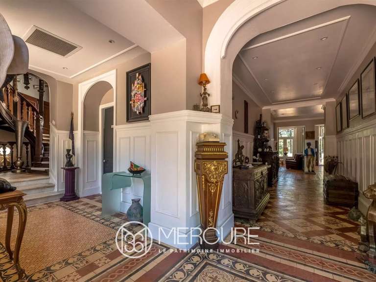 Château Nontron - 9 chambres - 1500m²