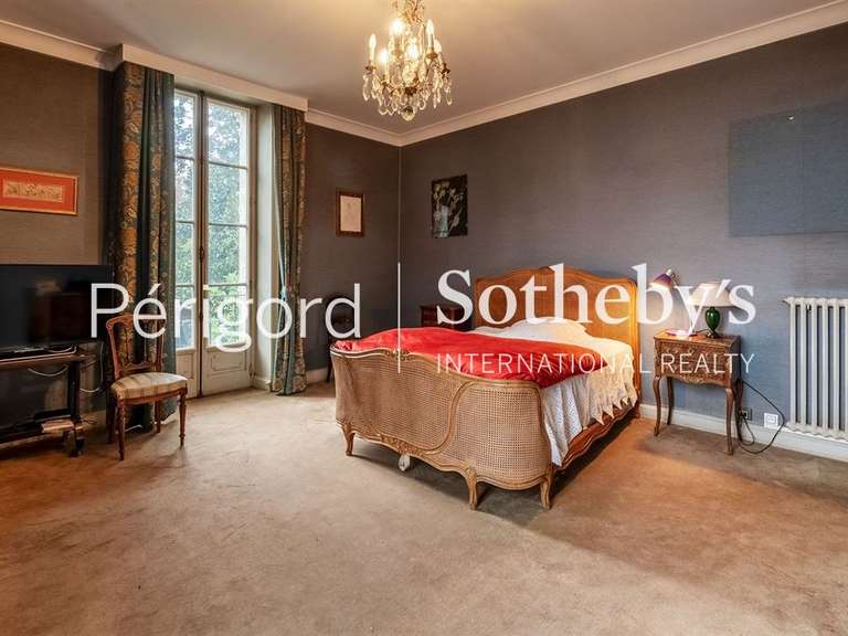 Maison Nontron - 5 chambres - 372m²