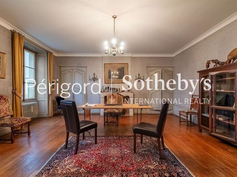 Maison Nontron - 5 chambres - 372m²