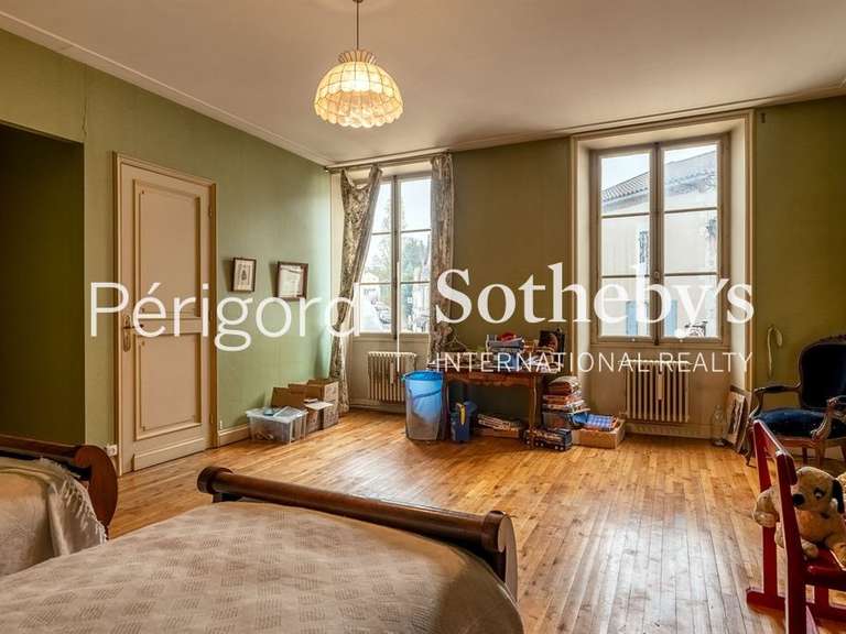 Maison Nontron - 5 chambres - 372m²