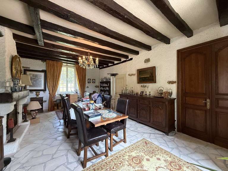 Maison Nontron - 5 chambres - 333m²
