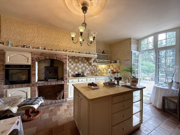 Maison Nontron - 5 chambres - 333m²