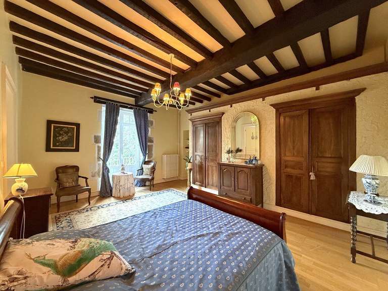 Maison Nontron - 5 chambres - 333m²