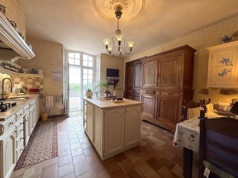 Maison Nontron - 5 chambres - 333m²