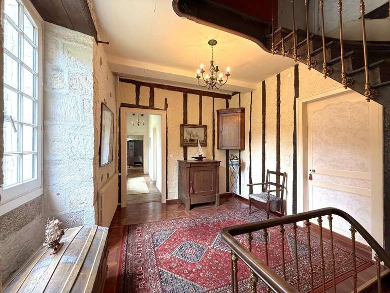 Maison Nontron - 5 chambres - 333m²