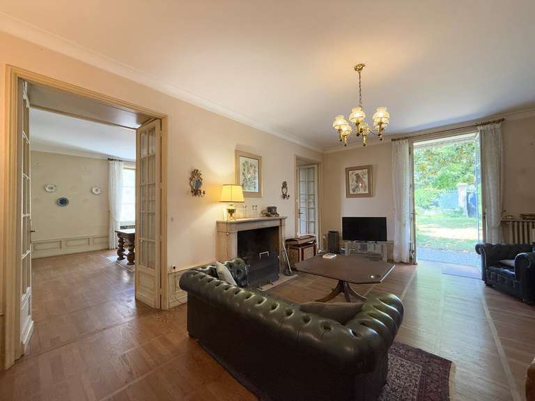 Maison Nontron - 5 chambres - 372m²