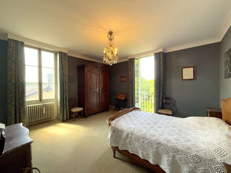 Maison Nontron - 5 chambres - 372m²