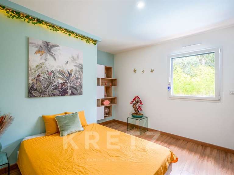 Maison Nort-sur-Erdre - 4 chambres - 197m²