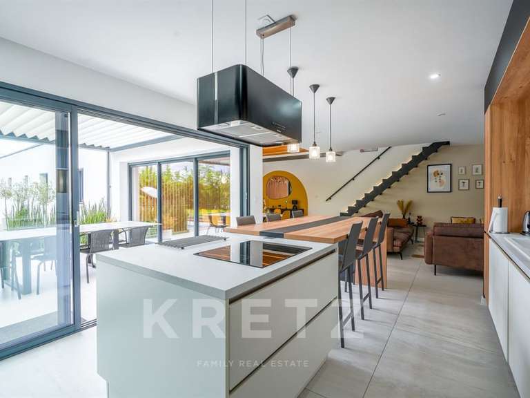 Maison Nort-sur-Erdre - 4 chambres - 197m²