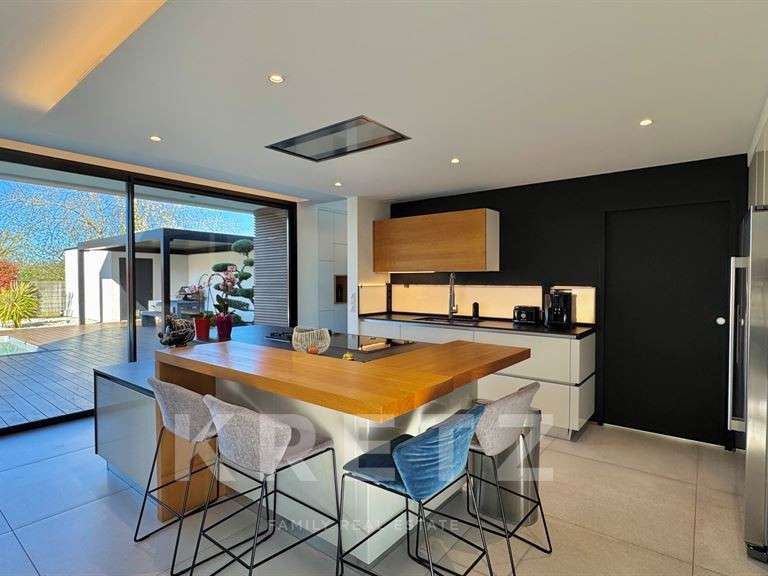 Maison Notre-Dame-d'Oé - 4 chambres - 226m²