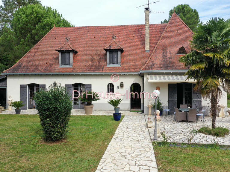 Vente Villa Notre-Dame-de-Sanilhac - 6 chambres