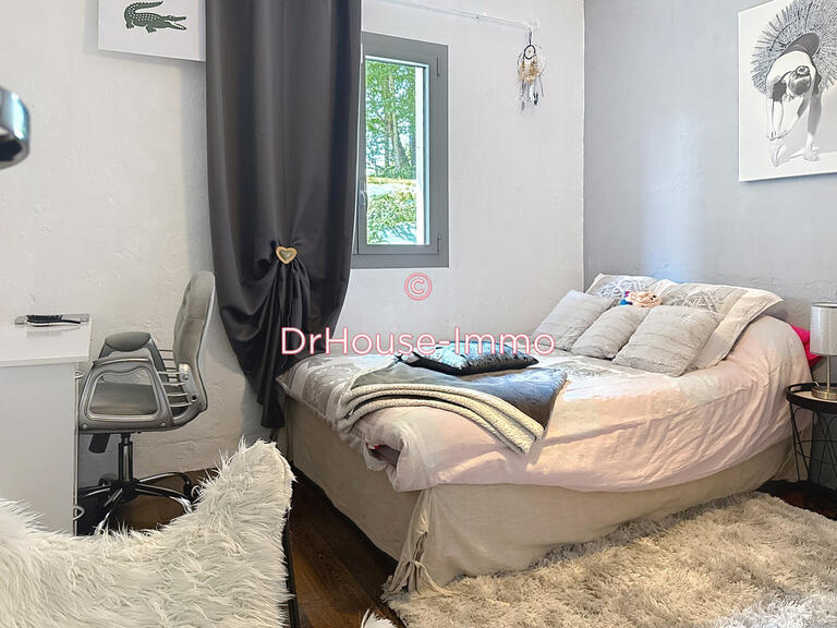 Villa Notre-Dame-de-Sanilhac - 4 chambres - 160m²