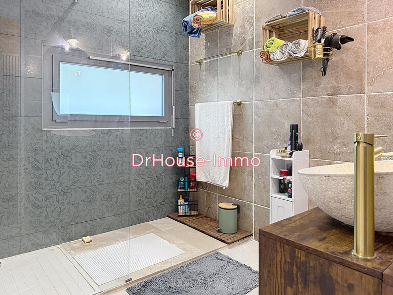 Villa Notre-Dame-de-Sanilhac - 4 chambres - 160m²