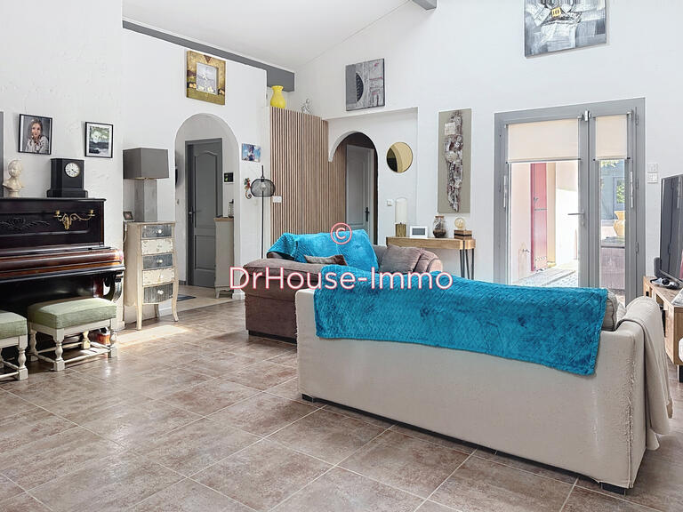 Villa Notre-Dame-de-Sanilhac - 4 chambres - 160m²