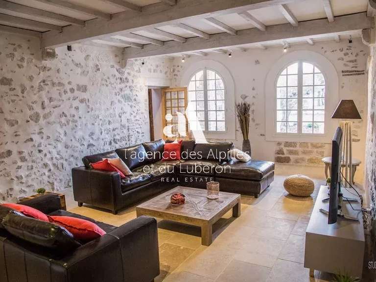 House Noves - 7 bedrooms - 450m²