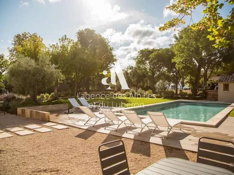 House Noves - 7 bedrooms - 450m²