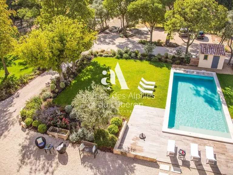 House Noves - 7 bedrooms - 450m²