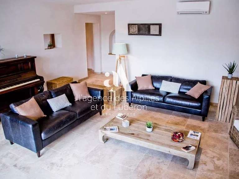 House Noves - 7 bedrooms - 450m²