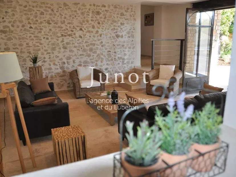 Maison Noves