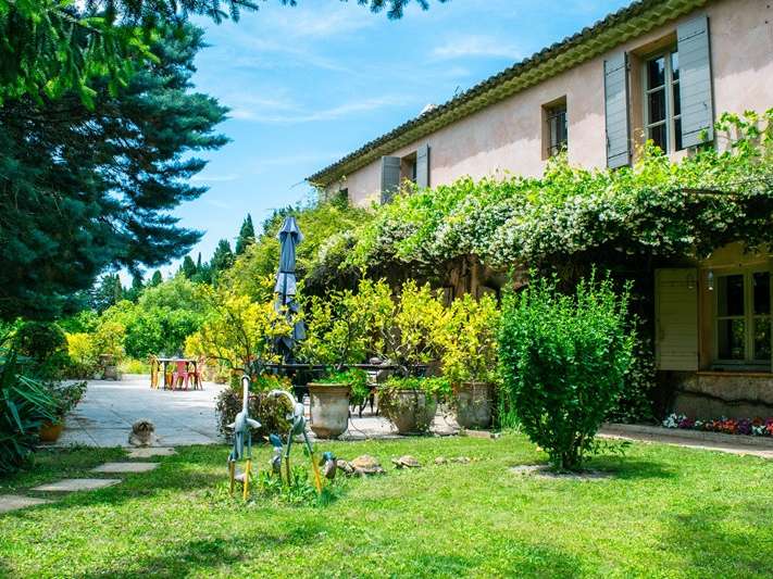 House Noves - 9 bedrooms - 400m²