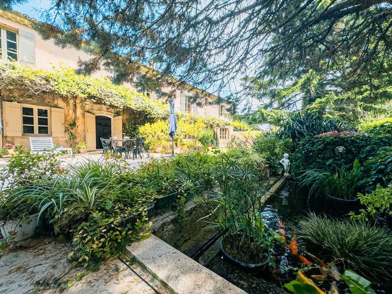 House Noves - 9 bedrooms - 400m²