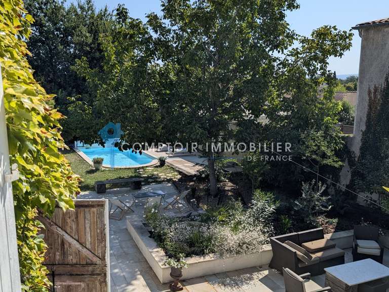 Maison Noves - 4 chambres - 209m²