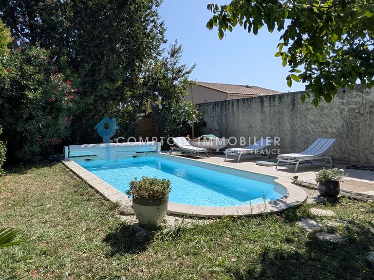 Maison Noves - 4 chambres - 209m²