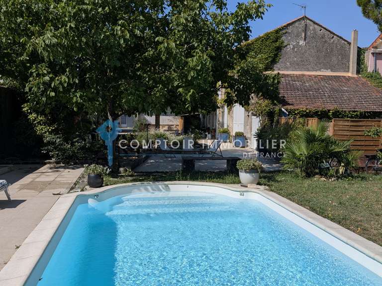 Maison Noves - 4 chambres - 209m²