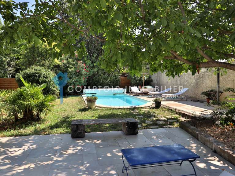 Maison Noves - 4 chambres - 209m²