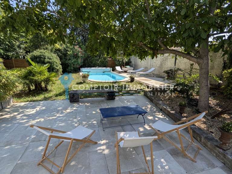 Maison Noves - 4 chambres - 209m²