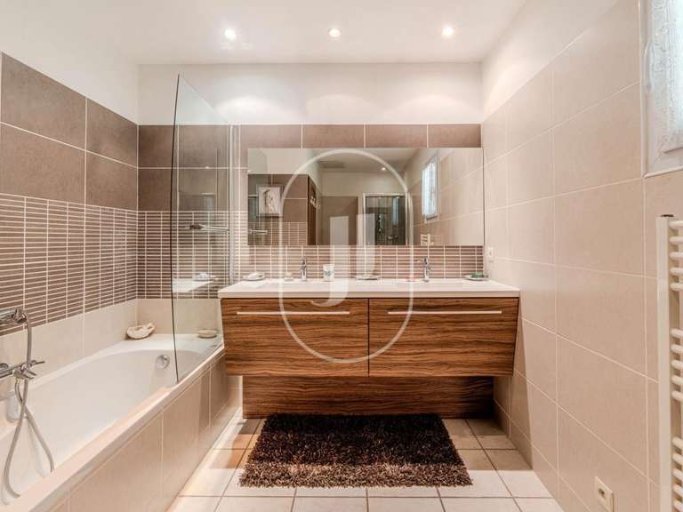 House Noves - 4 bedrooms - 150m²