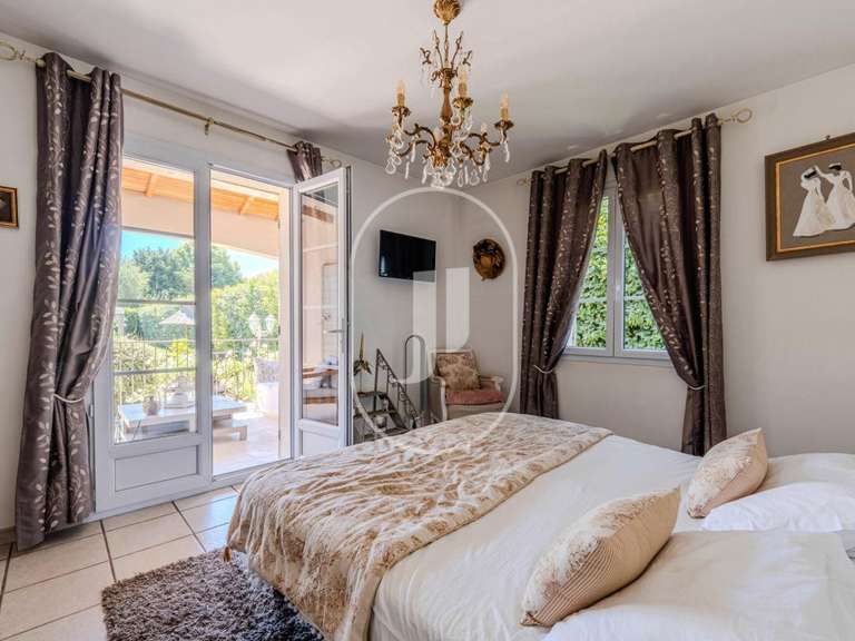 House Noves - 4 bedrooms - 150m²