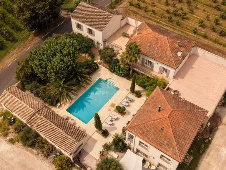 Propriété Noves - 8 chambres - 777m²