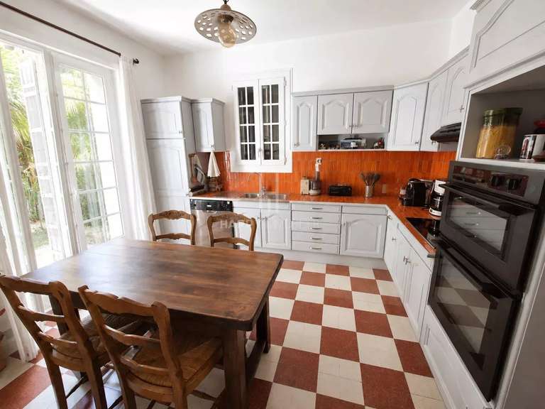 Propriété Noves - 8 chambres - 777m²
