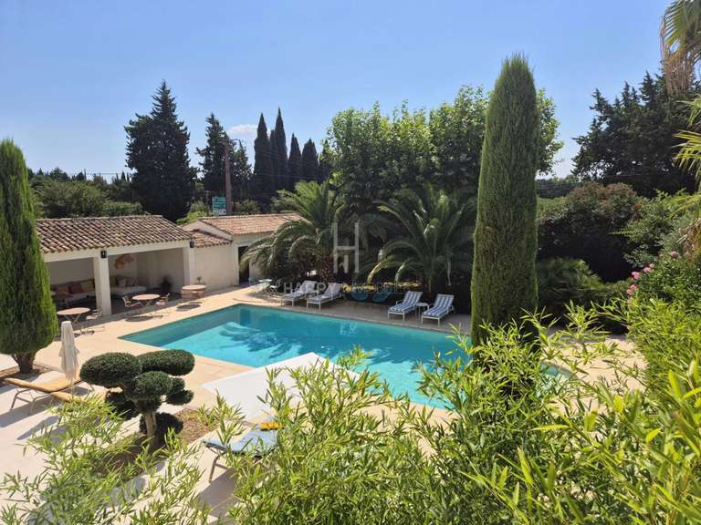 Propriété Noves - 8 chambres - 777m²