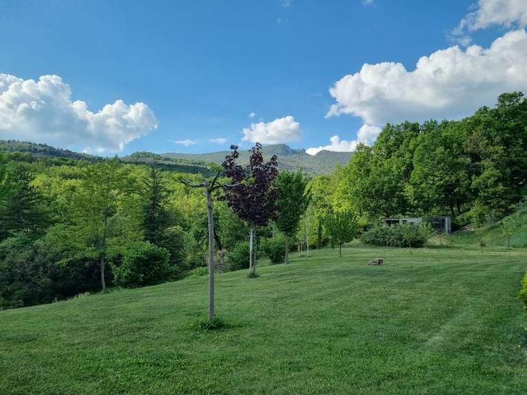 Maison Noyers-sur-Jabron - 3 chambres - 172m²