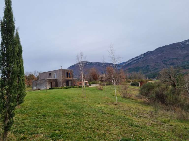 Maison Noyers-sur-Jabron - 3 chambres - 172m²